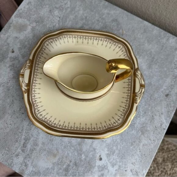 Jackson & Gosling Grosvenor China Milk Jug, pattern # 8369 Porcelain Creamer Set - Picture 3 of 8